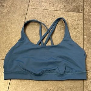 Lululemon energy bra size 8